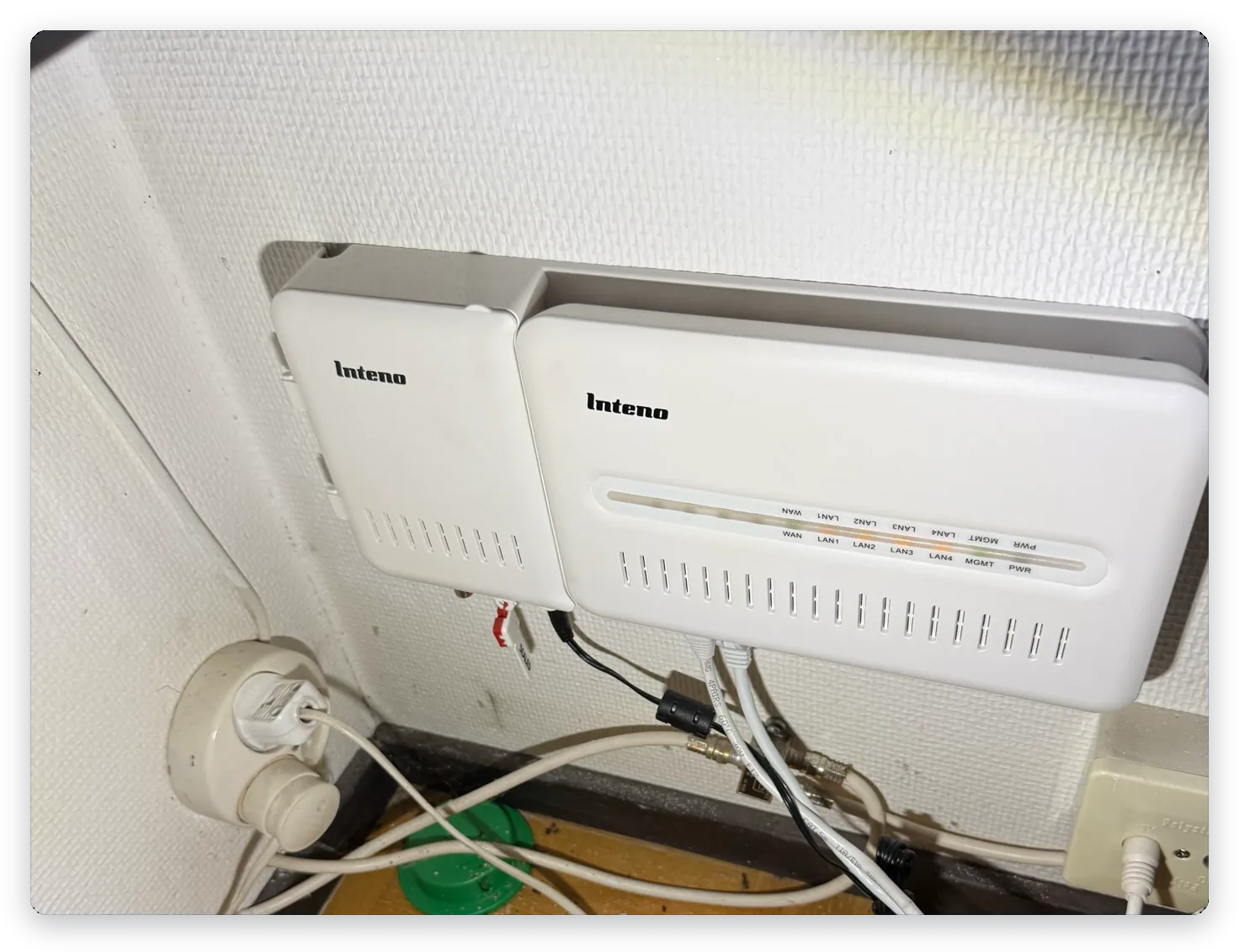 Router och nätverksutrustning vid en nätverksinstallation – skrivare, nätverk och skanna till e-post, Business IT Support